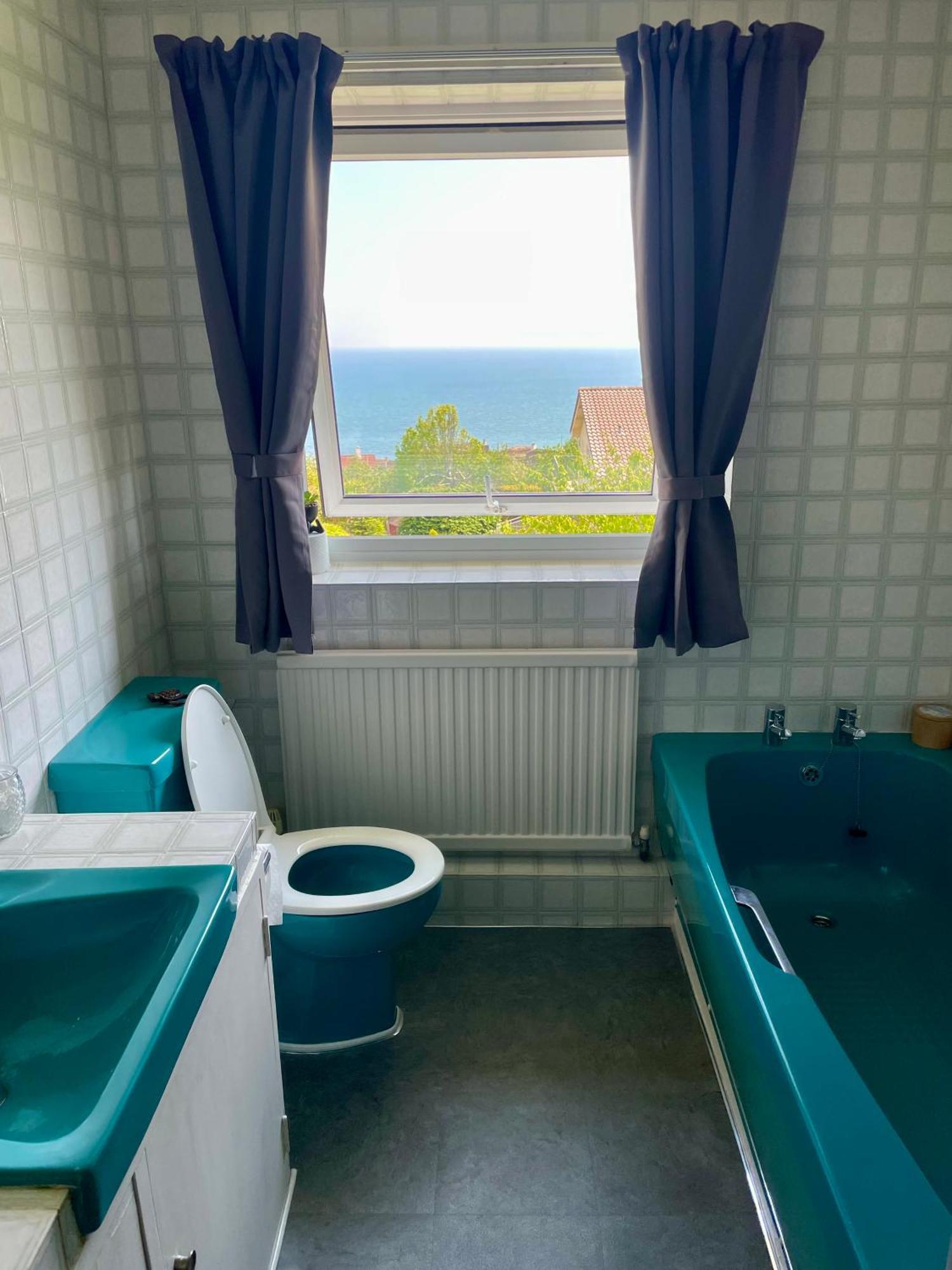 Stunning Charmouth Property With Bay Views! Exterior foto
